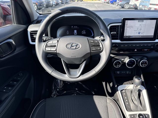 2023 Hyundai Venue Limited - Photo 16
