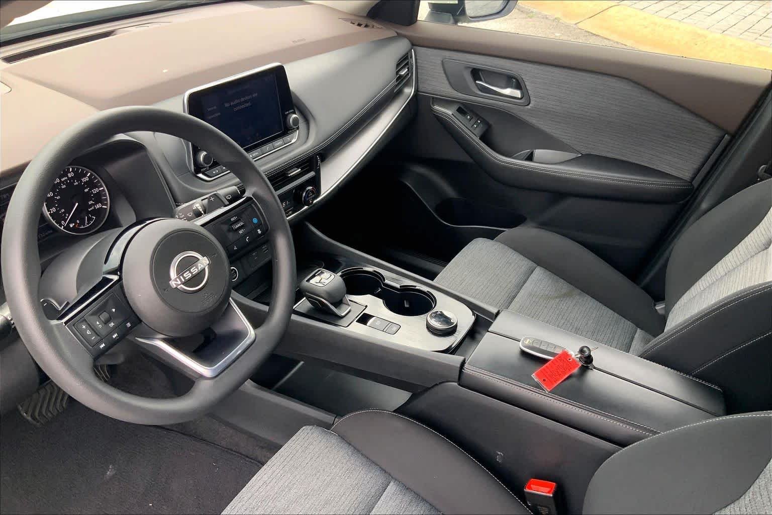 Used 2023 Pearl White Tricoat Nissan SV image 15