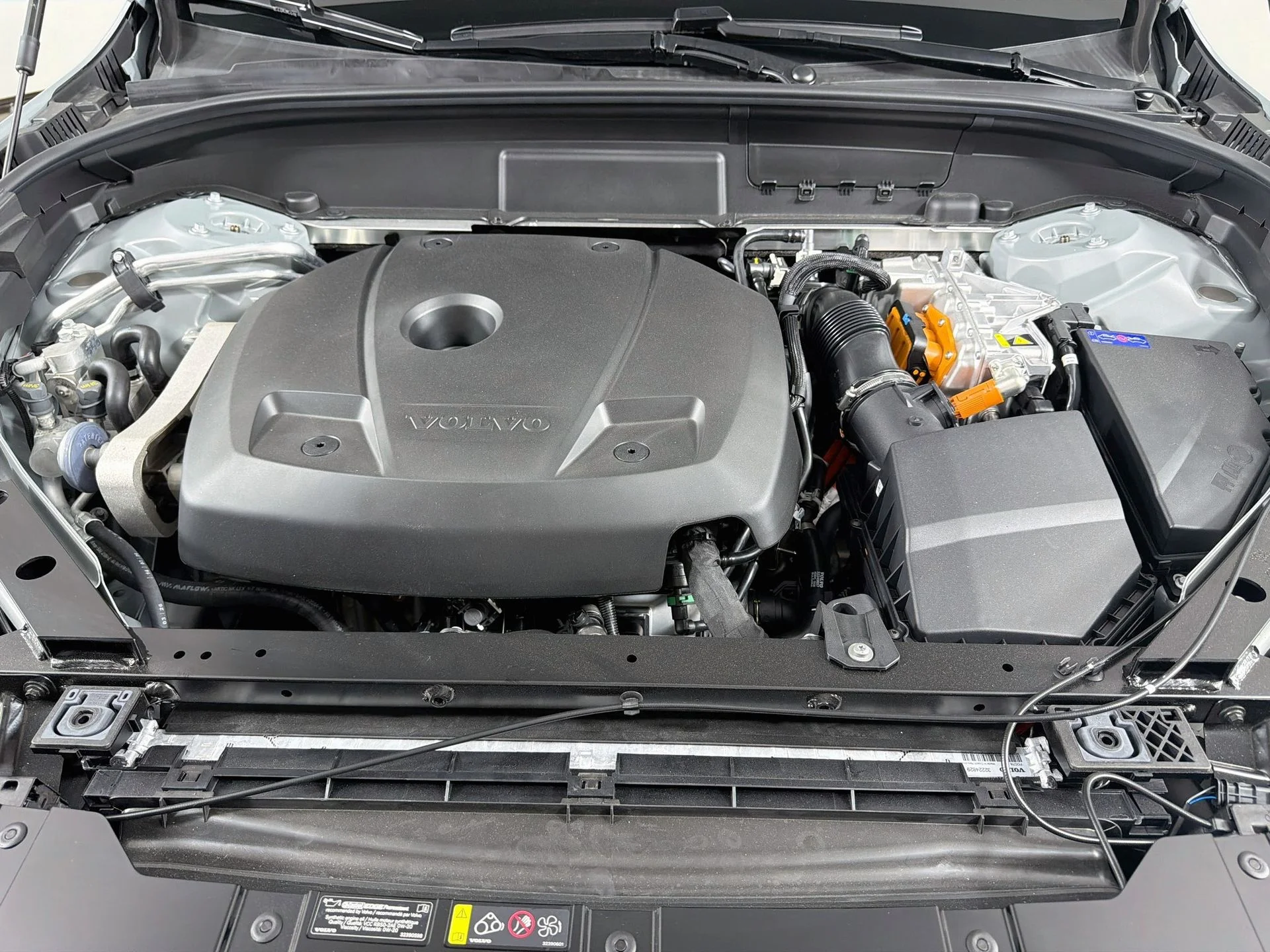 New 2026 Vapour Grey Volvo Plus image 30