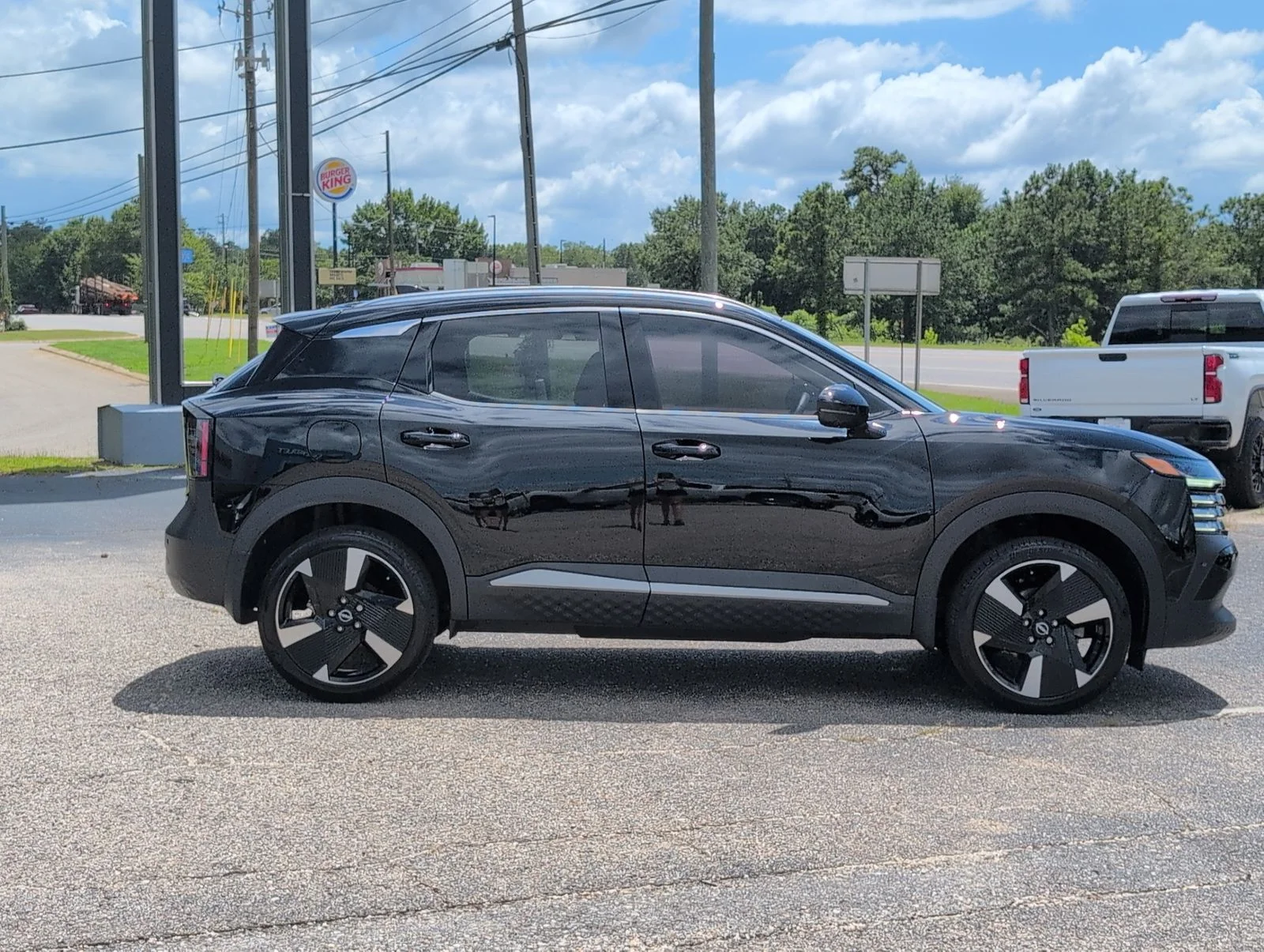 Used 2025 Black Nissan SR image 8