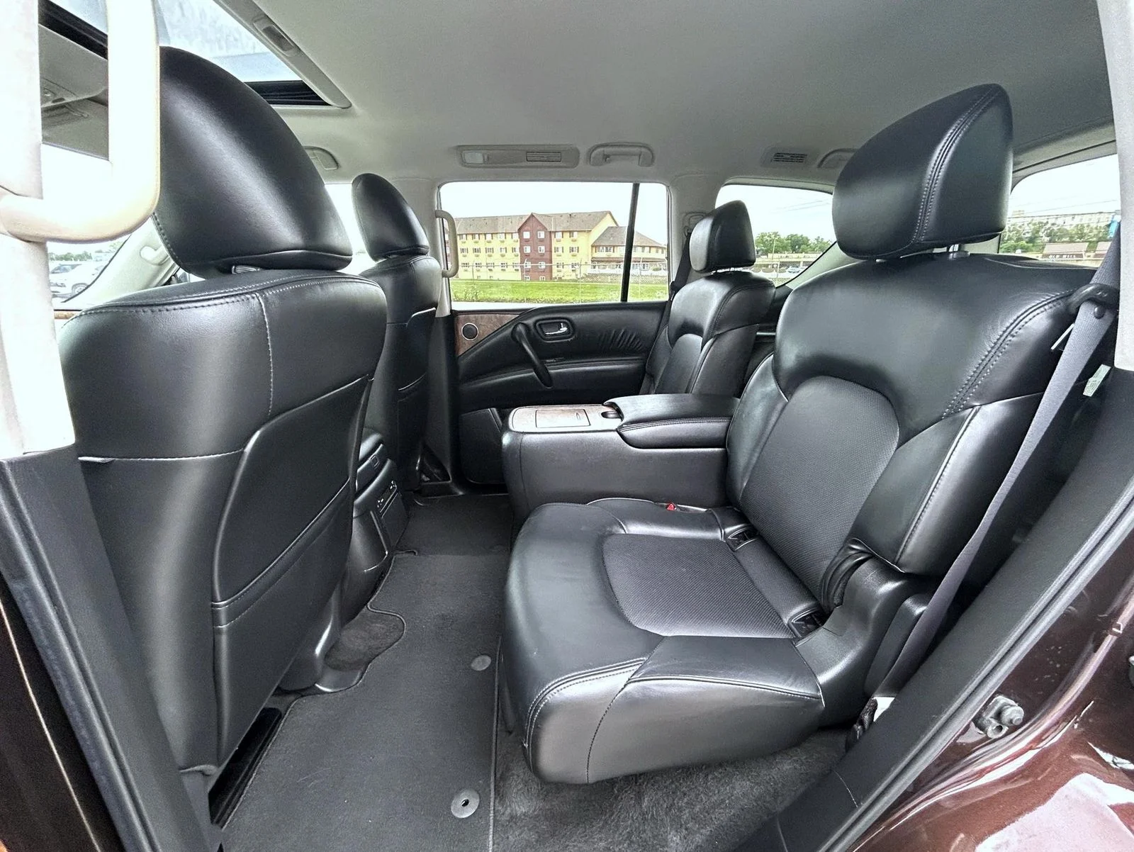 Used 2021 Brown Nissan SL image 20