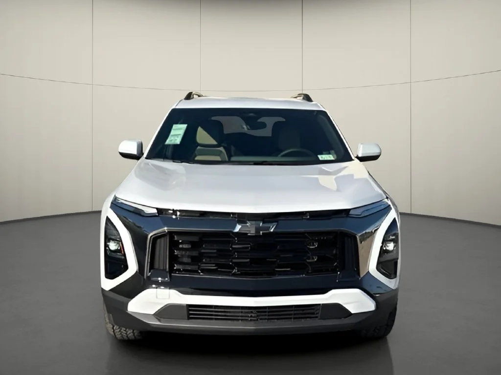 New 2027 Polar White Tricoat Chevrolet ACTIV image 5