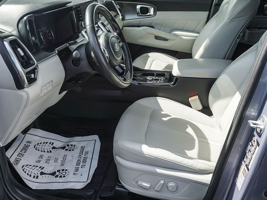 Used 2021 Silver Kia SX image 18