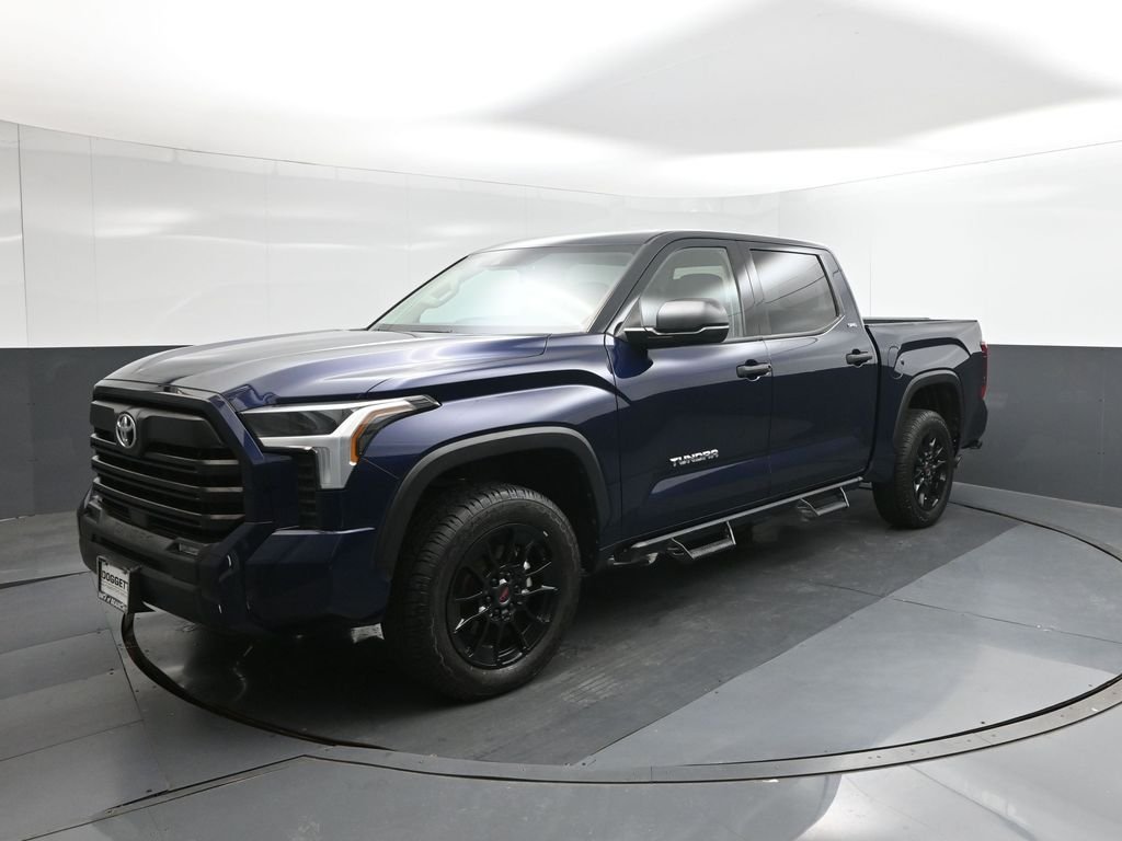 Used 2023  Toyota SR5 image 29