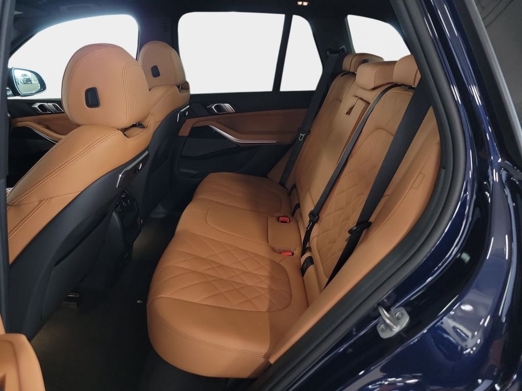 New 2026 Tanzanite Blue II Metallic BMW sDrive40i image 8
