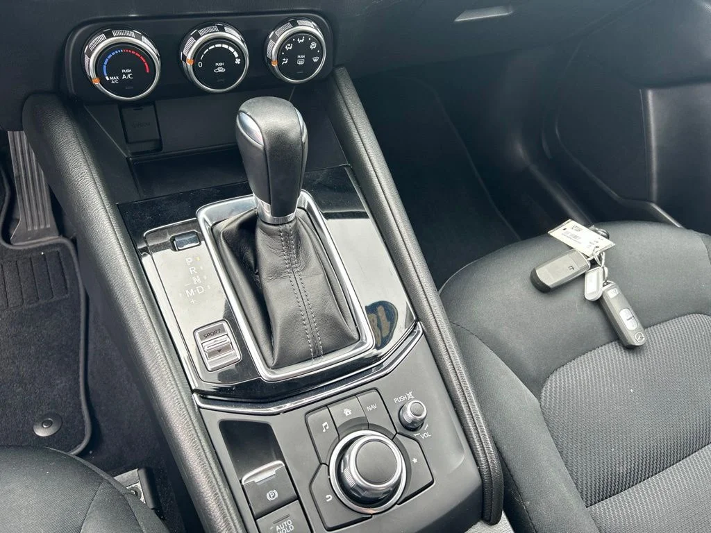 Used 2018 Blue Mazda Sport image 14