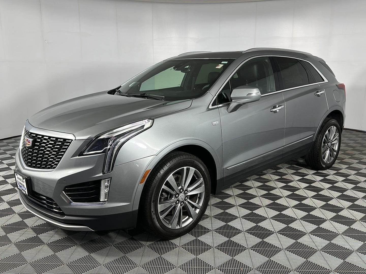 Used 2024 Argent Silver Metallic Cadillac AWD Premium Luxury image 4