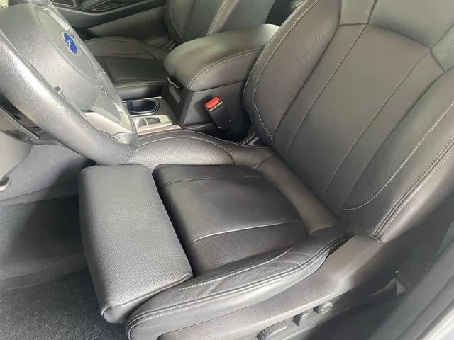 Used 2021 Ice Silver Metallic Subaru Limited image 17