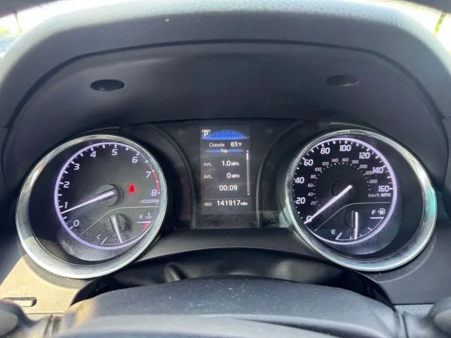 Used 2018 Silver Toyota LE image 30