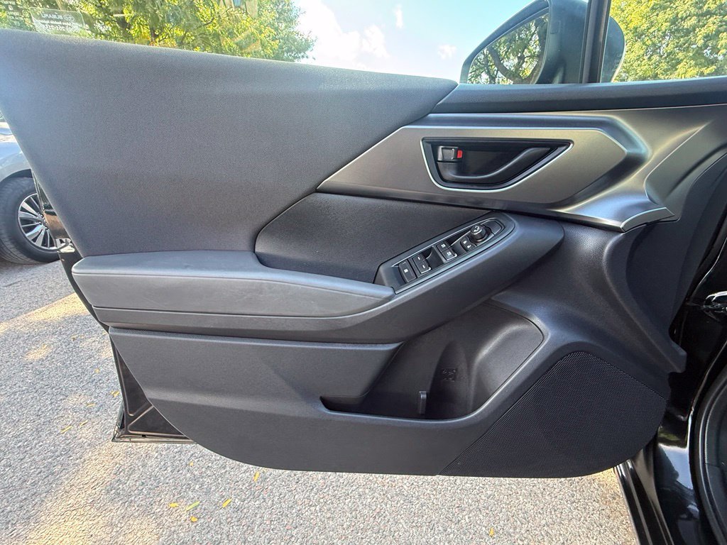 Used 2024 Crystal Black Silica Subaru Base image 21