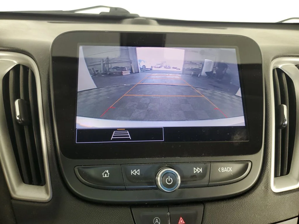 Used 2022 Silver Chevrolet LT image 21