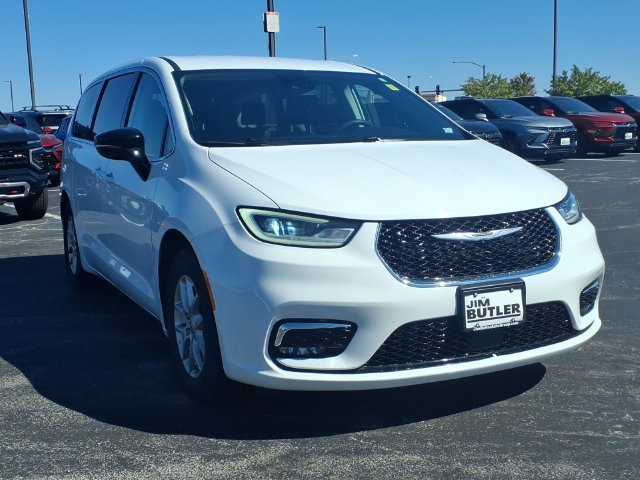 Used 2024  Chrysler Touring L image 25