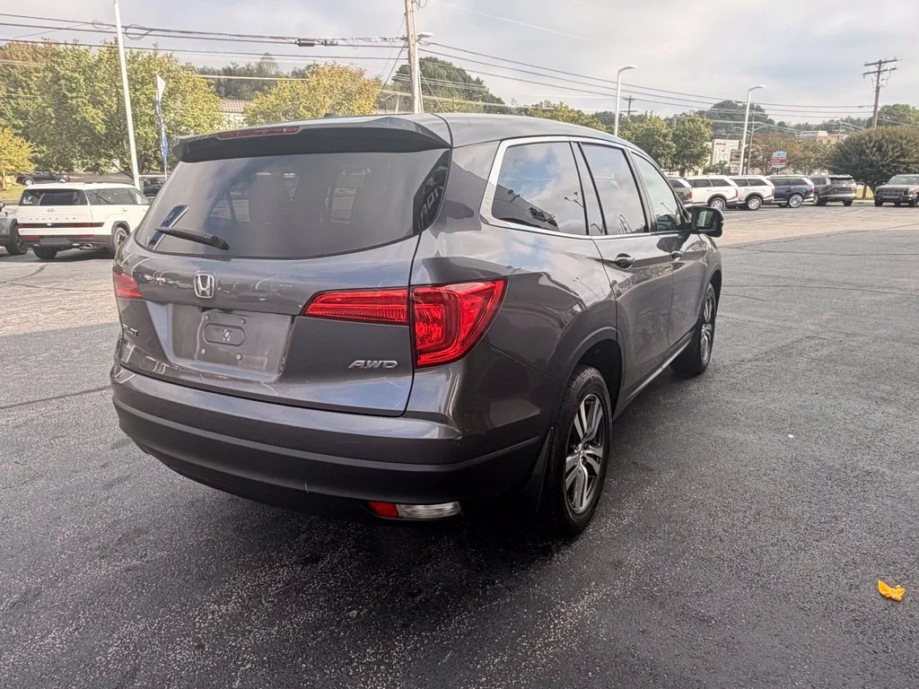 Used 2018 Modern Steel Metalli Honda EX-L image 5