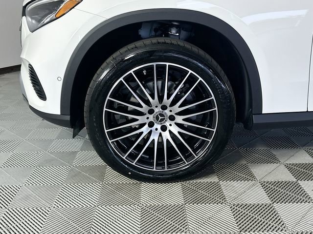 New 2026 Polar White Mercedes-Benz GLC 300 image 61