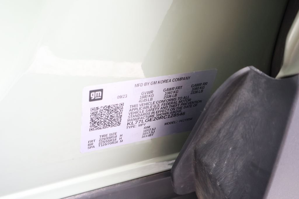 Used 2024 Green Chevrolet 1RS image 49