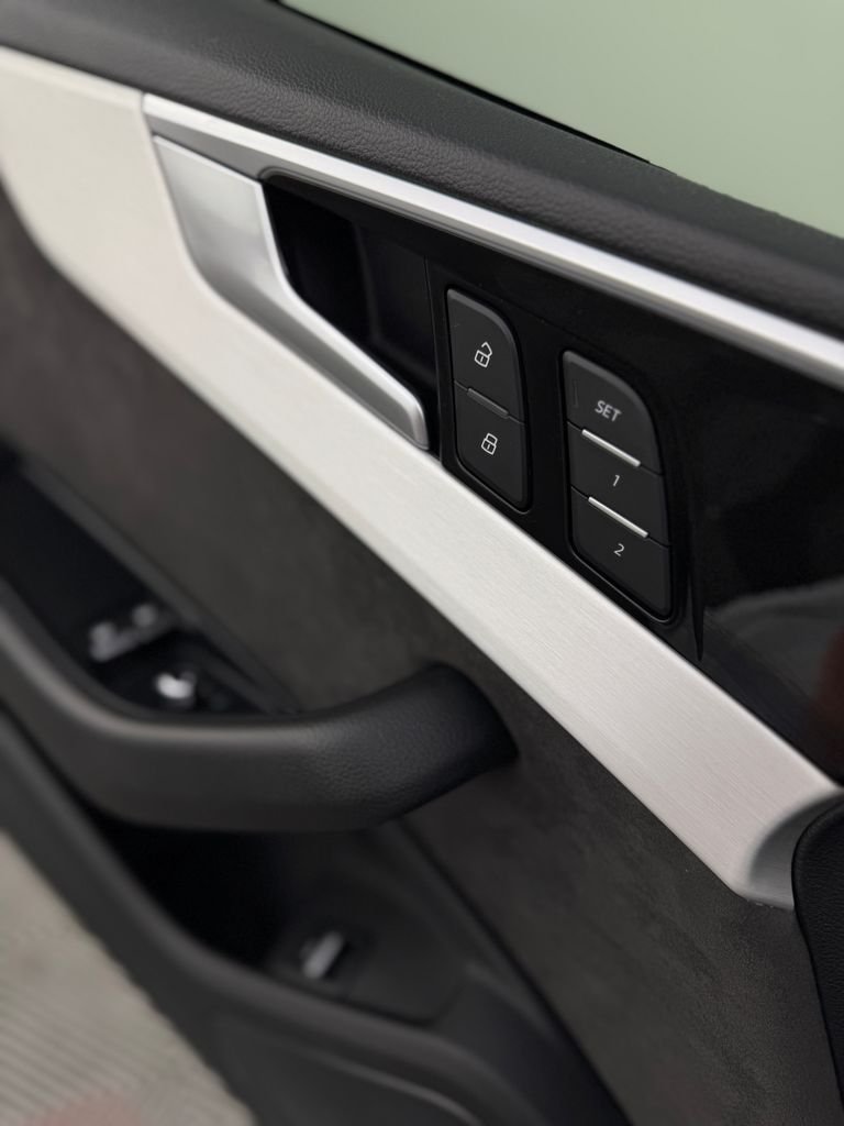 Used 2021 Glacier White Audi 3.0T Premium image 30