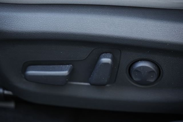 Used 2023 Galactic Gray Hyundai SE image 22
