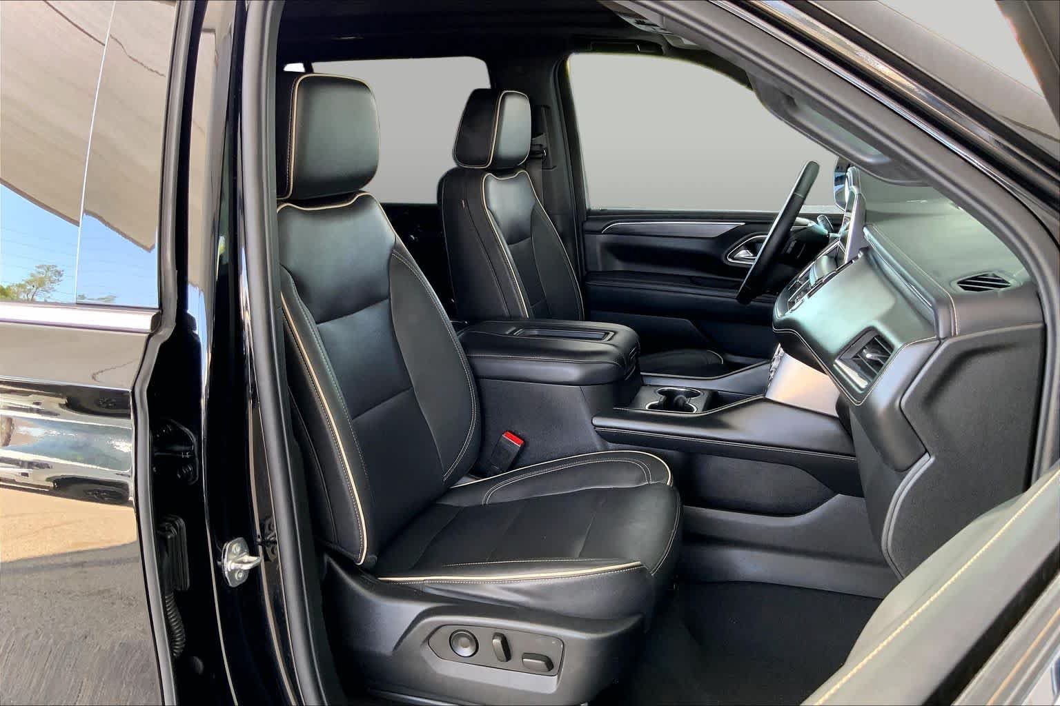 Used 2023 Onyx Black GMC SLT image 9