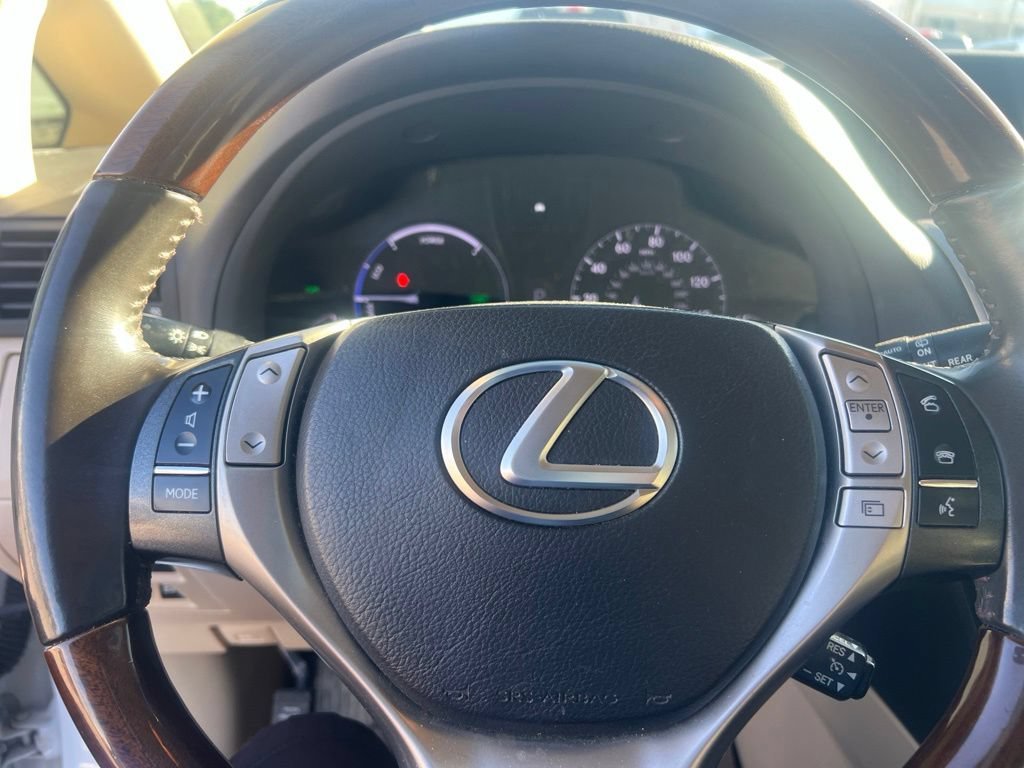 Used 2013 Starfire Pearl Lexus 450h image 24