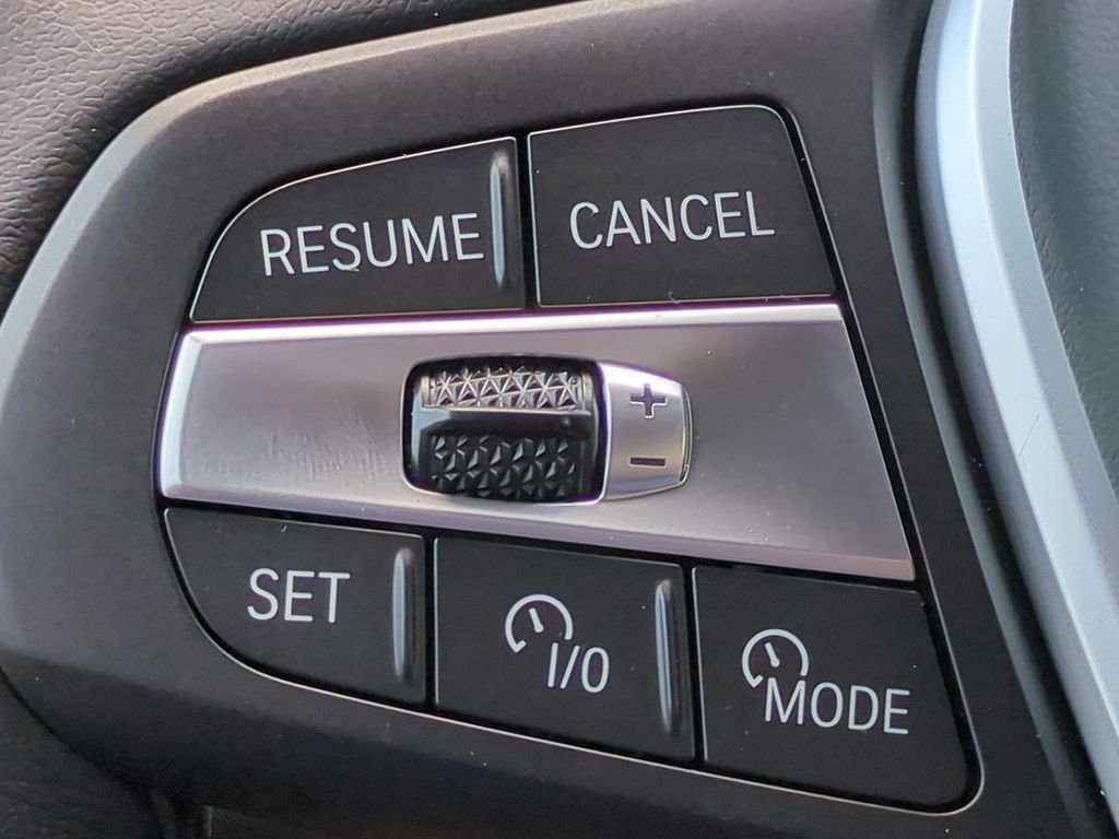 New 2026 Alpine White BMW sDrive40i image 25