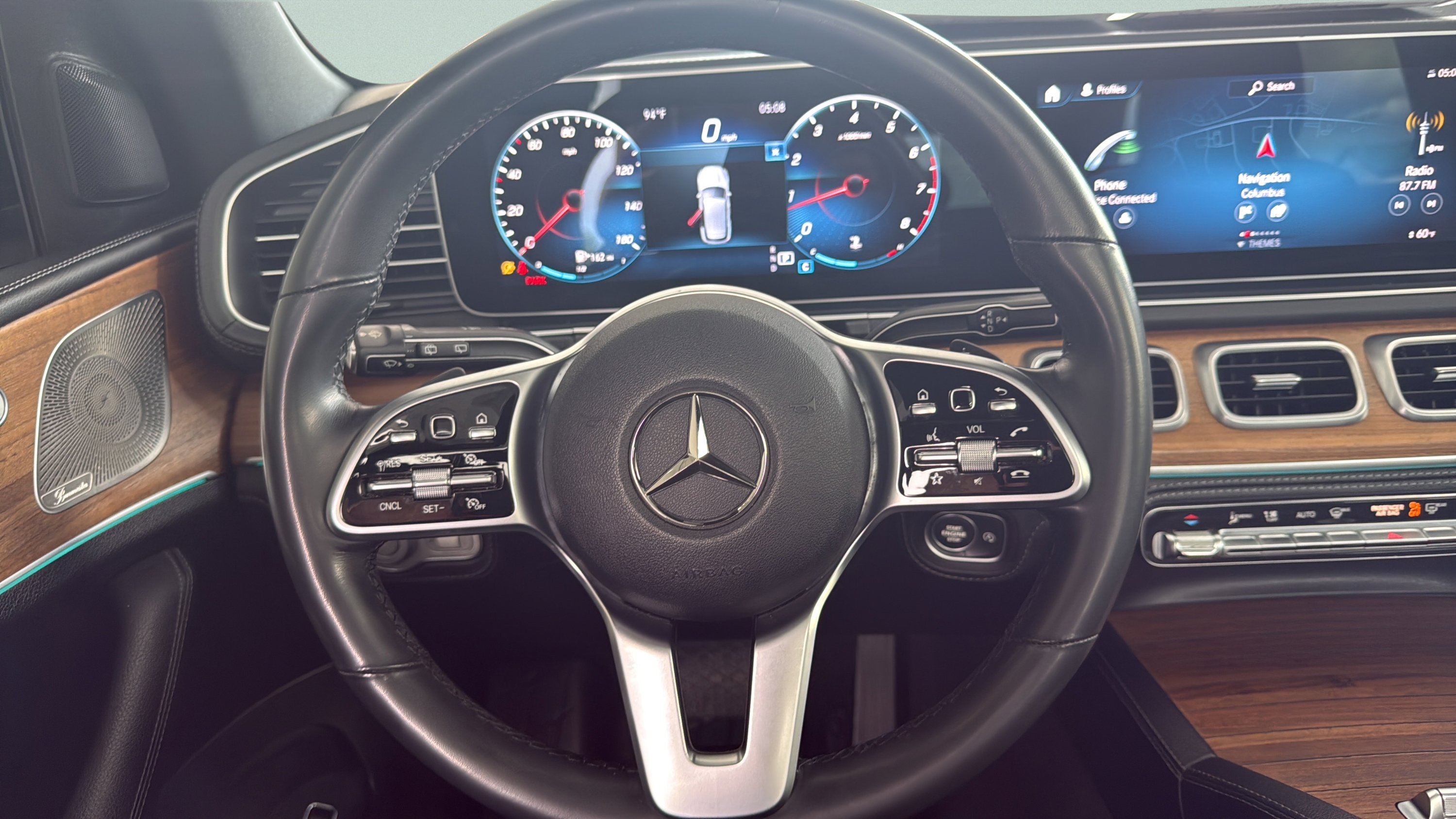 Certified Used 2022 Polar White Mercedes-Benz GLE 350 image 28