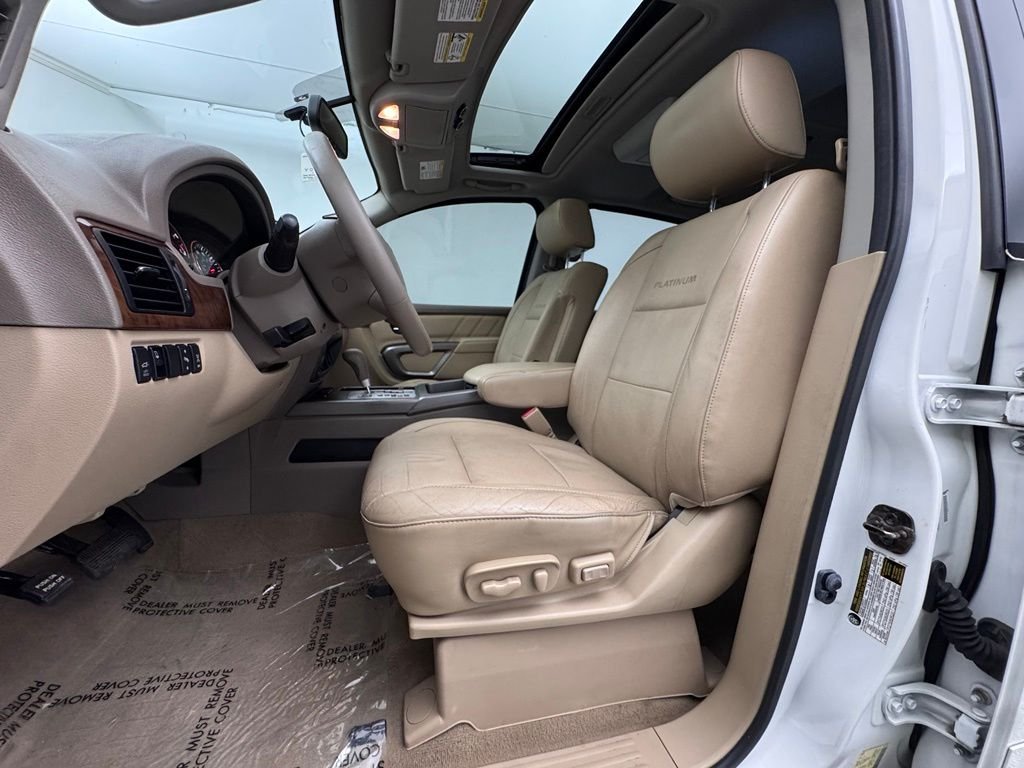 Used 2015 Pearl White Nissan Platinum image 18