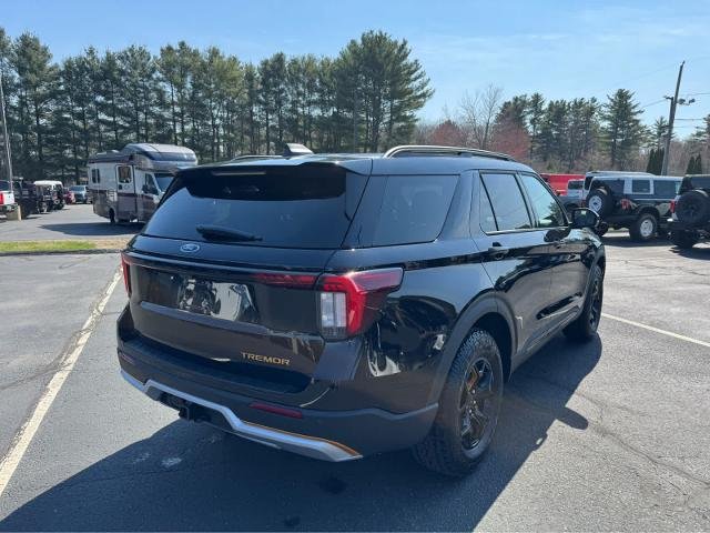 New 2026 Agate Black Metallic Ford Tremor® image 6