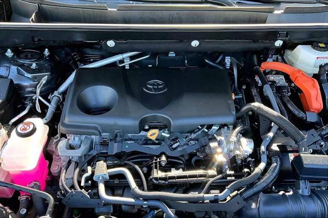 Certified Used 2024 MAGNETIC GRAY MET. Toyota  image 31