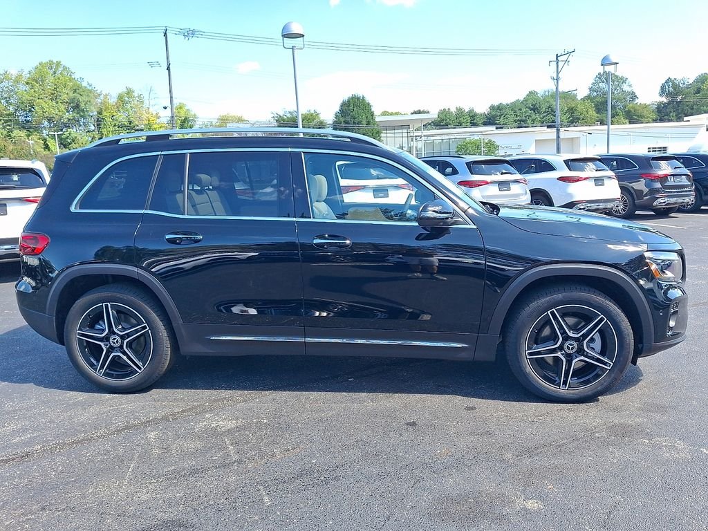 New 2026 Black Mercedes-Benz GLB 250 image 7