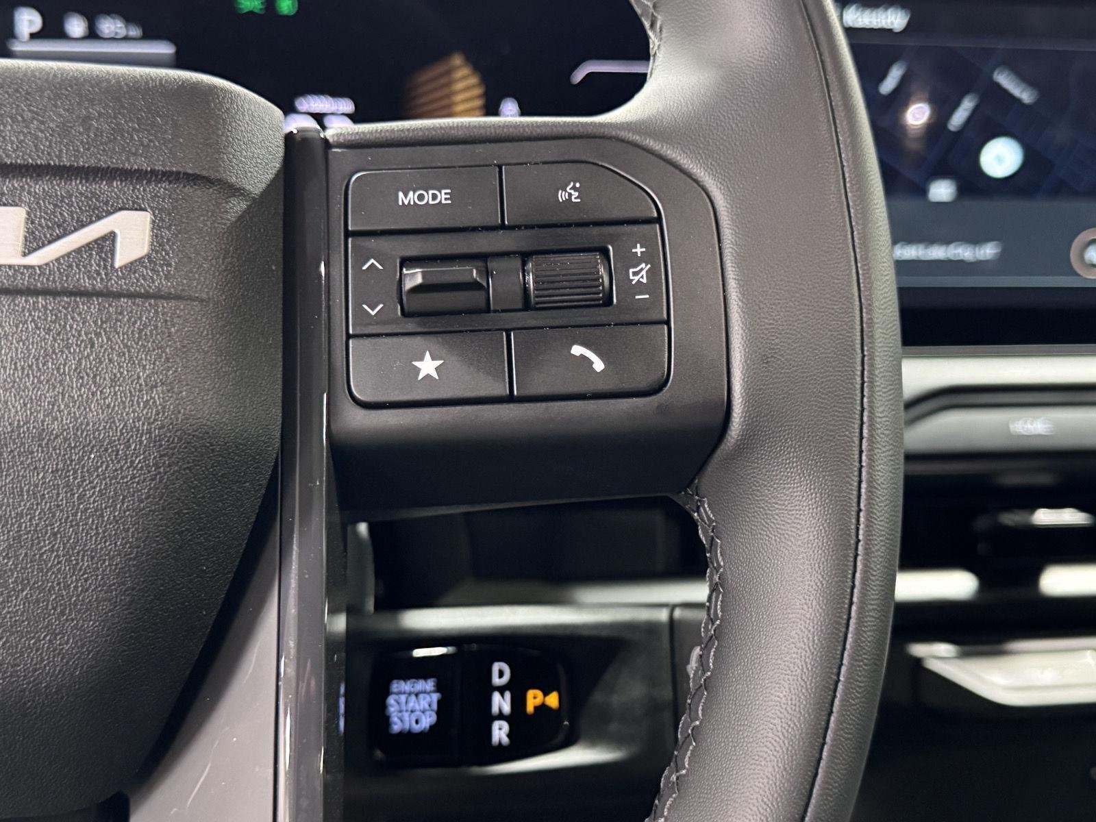 Used 2027 Ebony Black Kia X-Line EX image 30