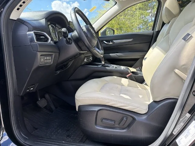 Used 2018 Black Mazda Touring image 12