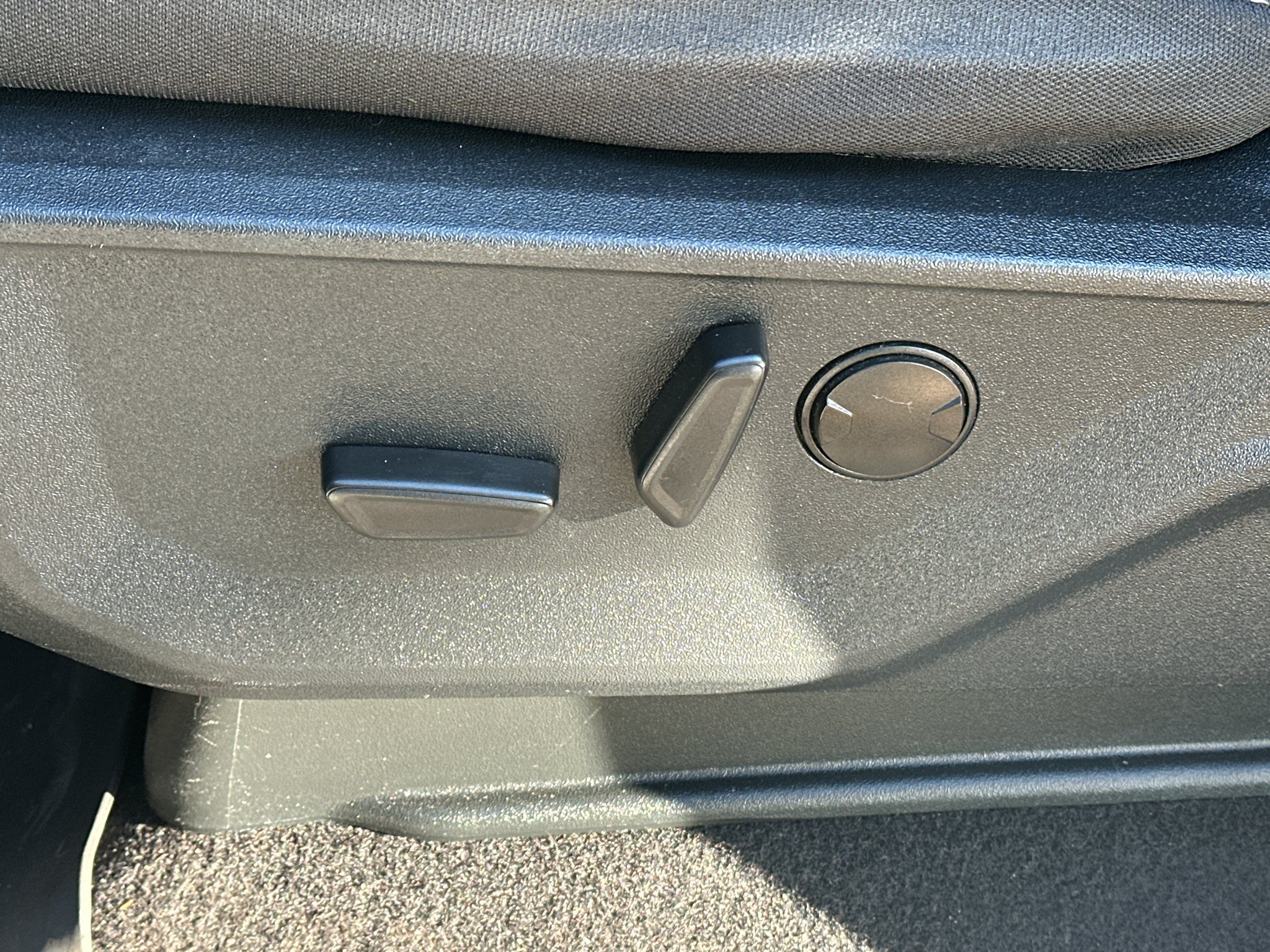 Used 2024 AVALANCHE Ford XLT image 32