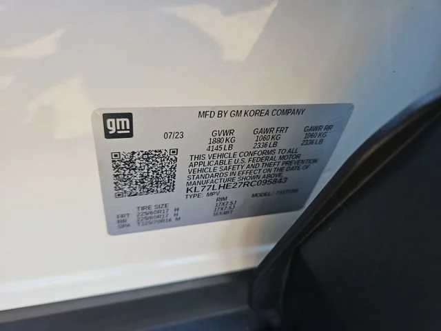 Used 2024 Summit White Chevrolet LT image 30