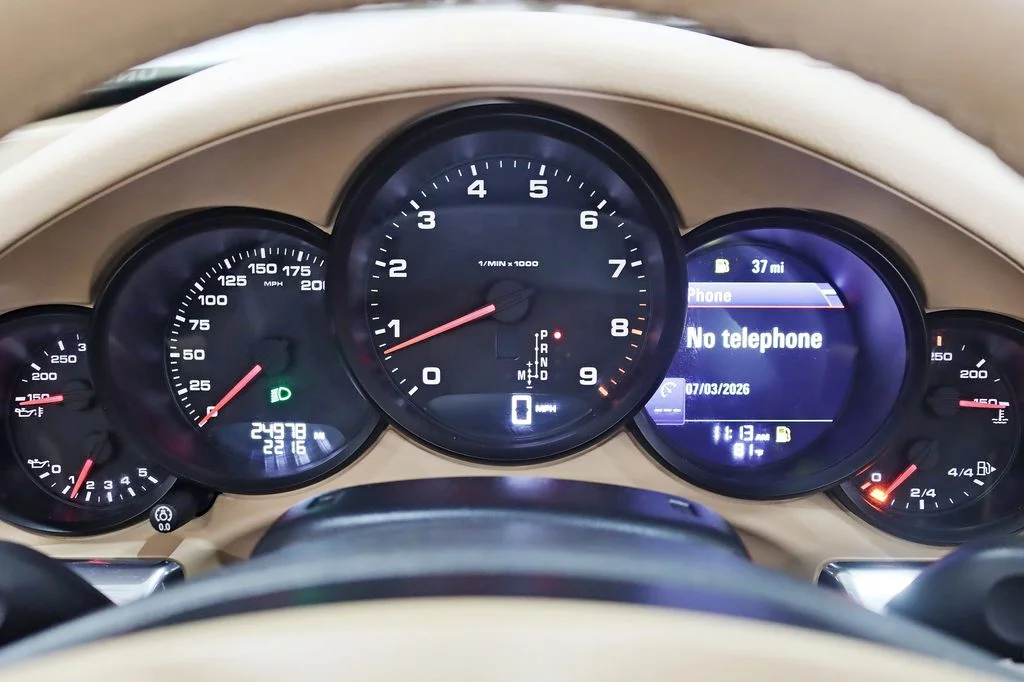 Used 2014 White Porsche Carrera image 18