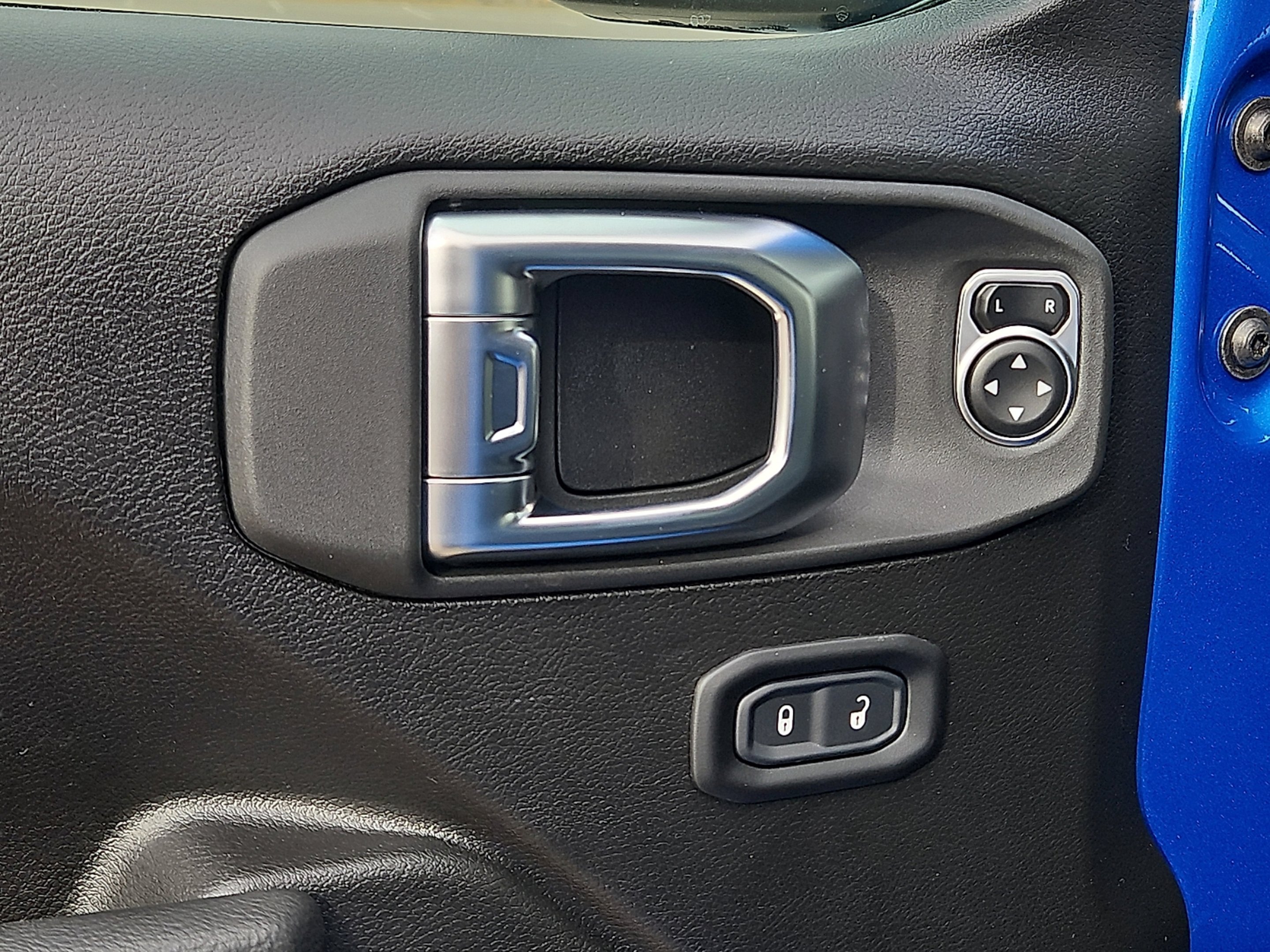 New 2026 Hydro Blue Pearlcoat Jeep Rubicon image 17