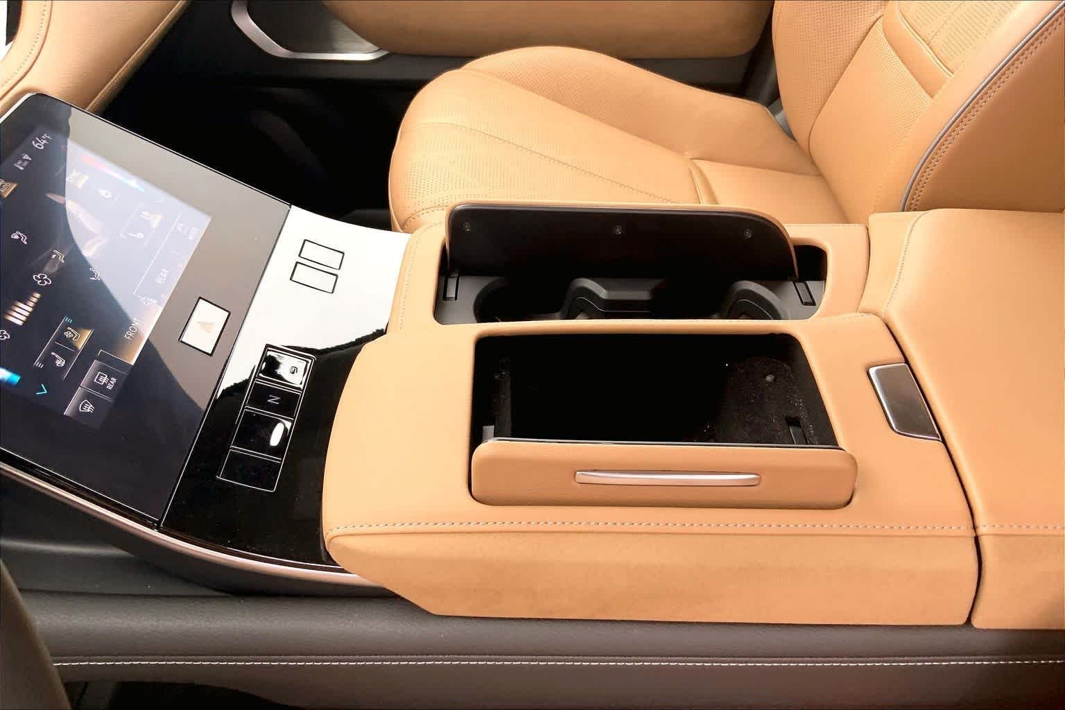 Used 2025 Mineral Black INFINITI SENSORY image 17