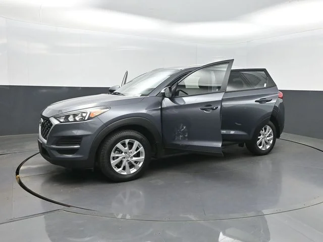 Used 2021 Gray Hyundai Value image 37