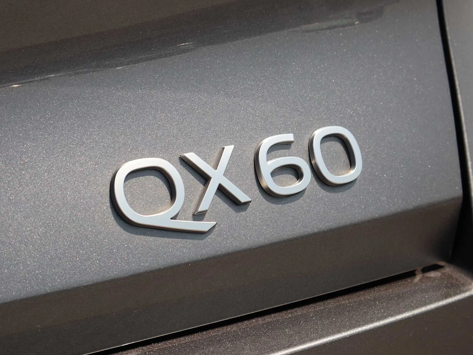 Certified Used 2026 Graphite Shadow INFINITI LUXE image 13