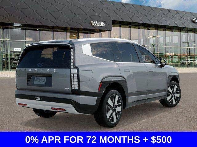 New 2026 Gray Hyundai SEL image 4