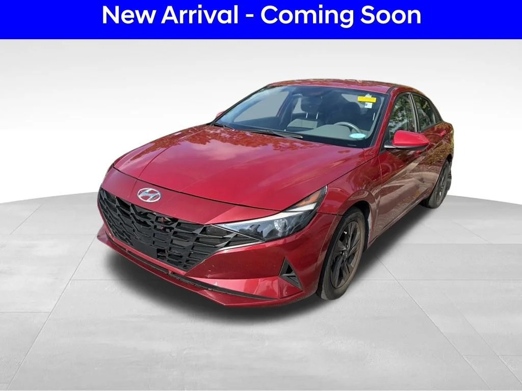 Used 2022 Red Hyundai SEL image 1