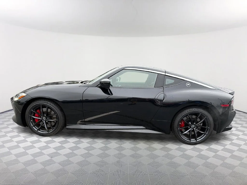 Used 2025 Black Nissan Performance image 8