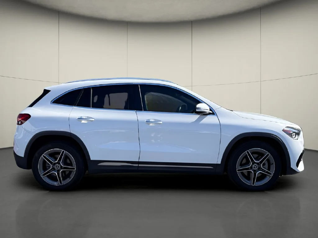 Used 2023 White Mercedes-Benz GLA 250 image 8