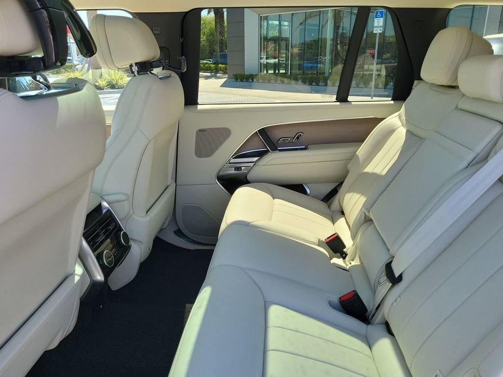 New 2026 Charente Grey Land Rover SE image 16