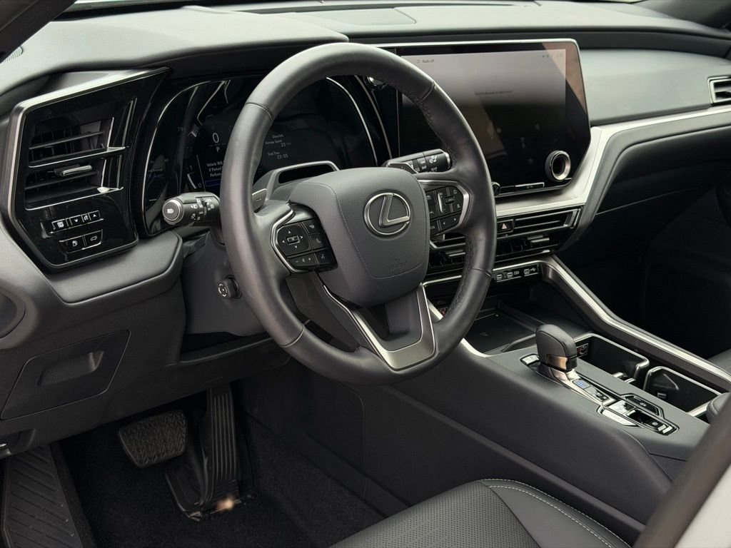 2025 Lexus TX Base - Photo 22