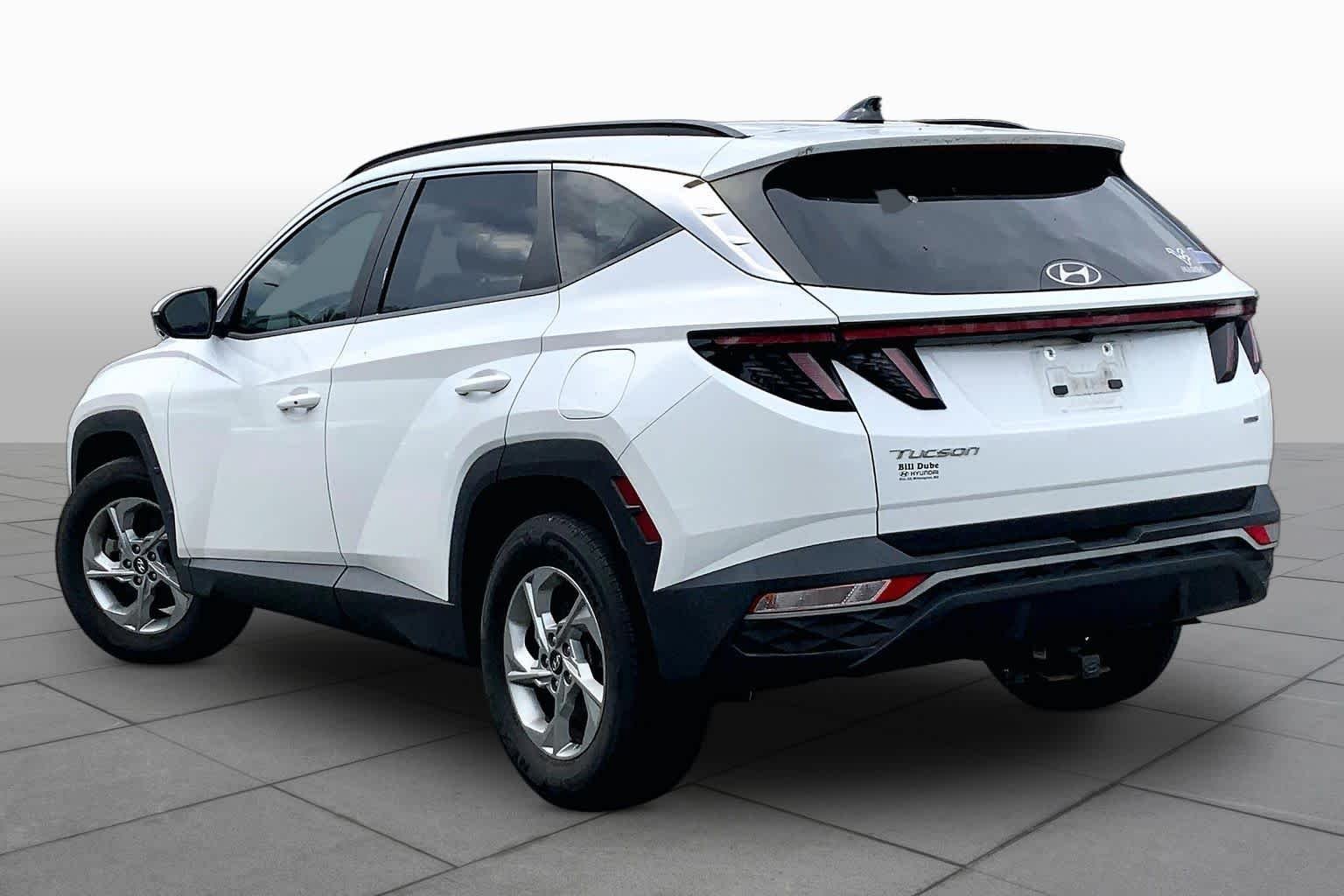 Used 2022 Quartz White Hyundai SEL image 12