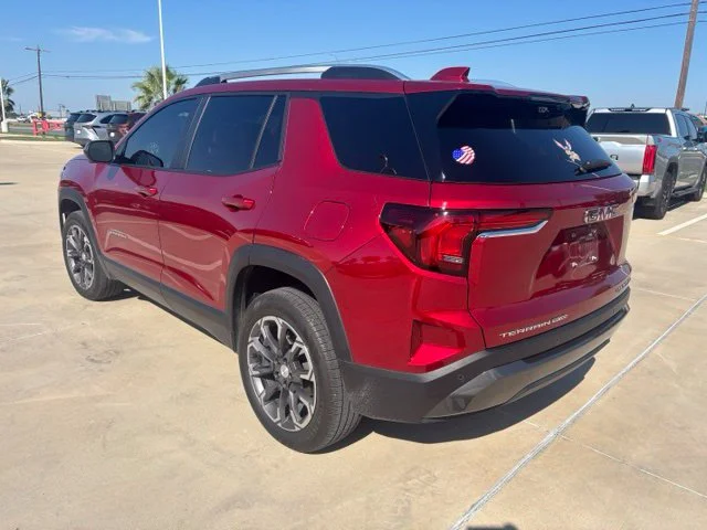 Used 2025 Red GMC Elevation image 4