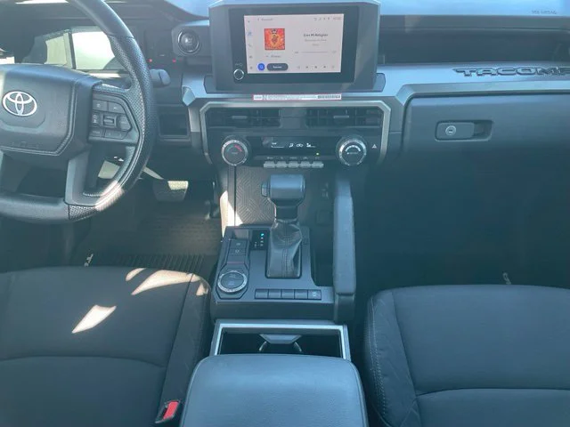 Used 2023 White Jeep Willys image 15
