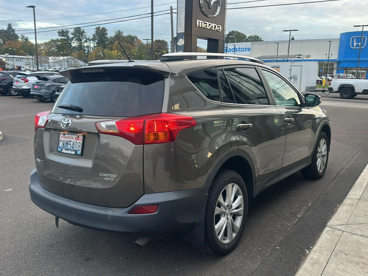 Used 2013 Pyrite Mica Toyota Limited image 4