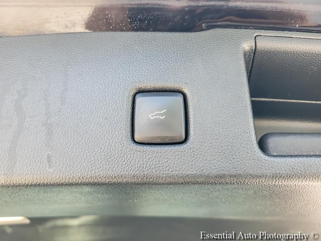 Used 2024 Black Metallic Ford ST-Line image 19