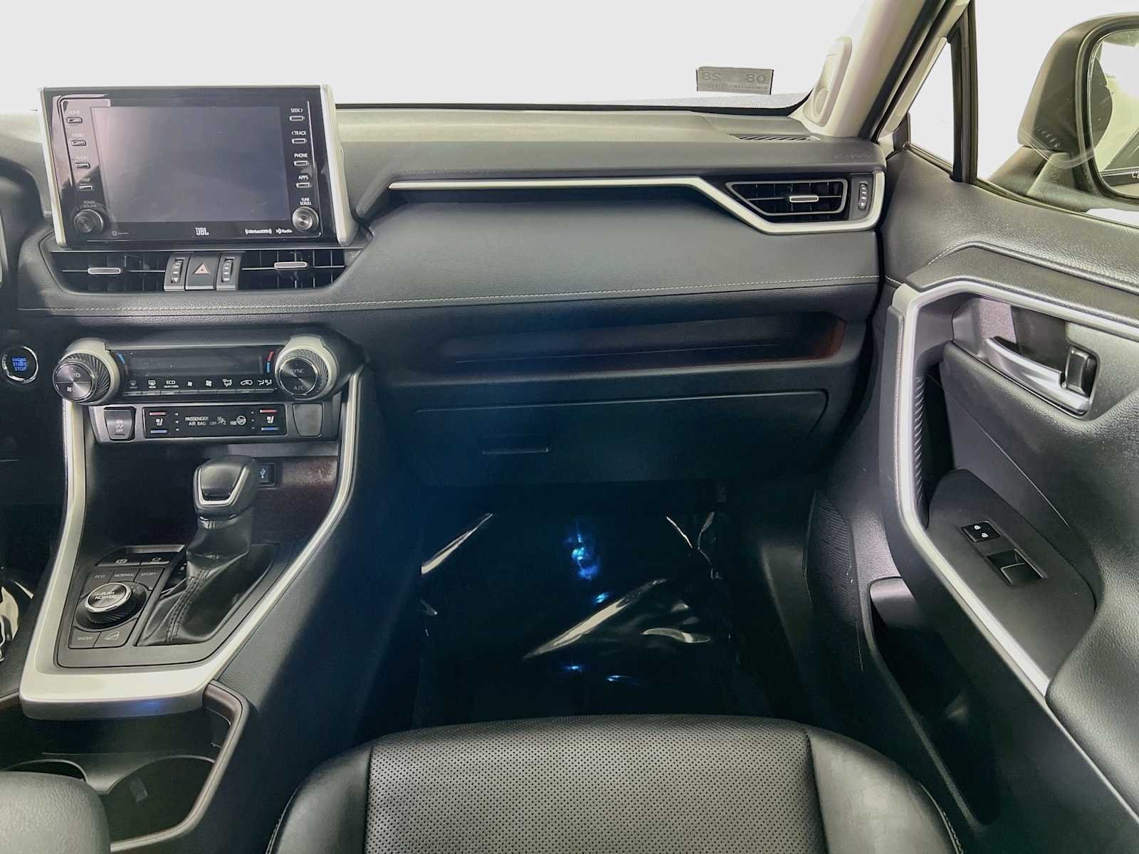 Used 2019 Blizzard Pearl Toyota Limited image 25